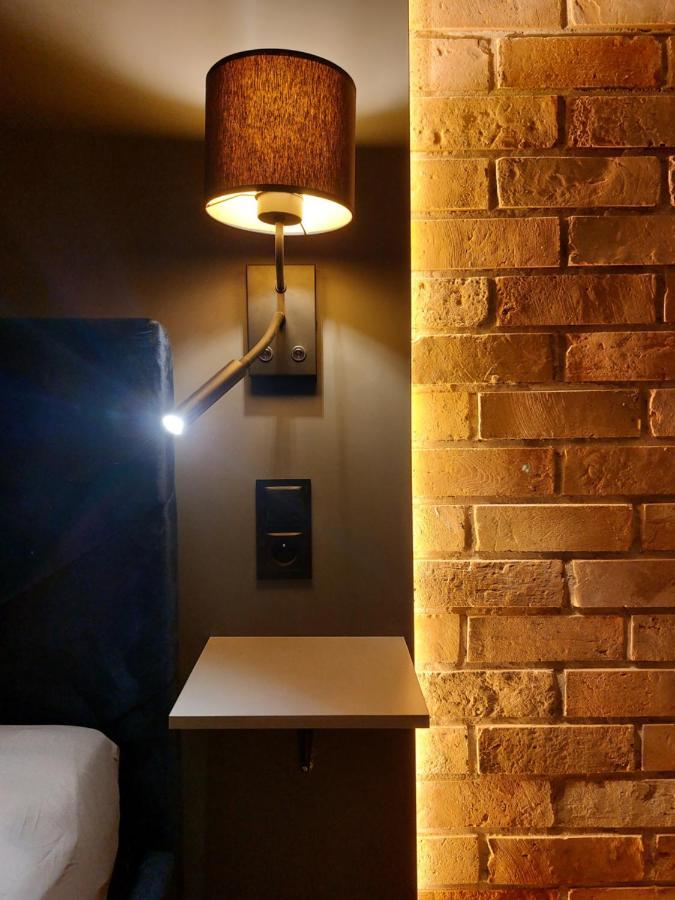 Friends House Apartment กอร์ซุฟเวียลคอปอลสกี ภายนอก รูปภาพ