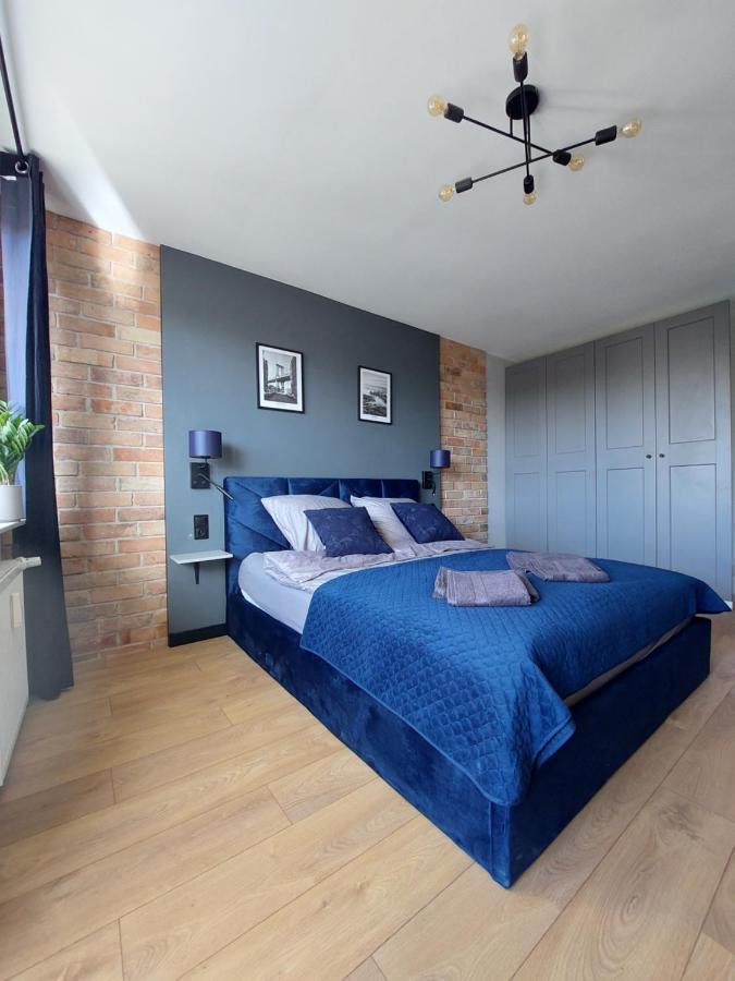 Friends House Apartment กอร์ซุฟเวียลคอปอลสกี ภายนอก รูปภาพ