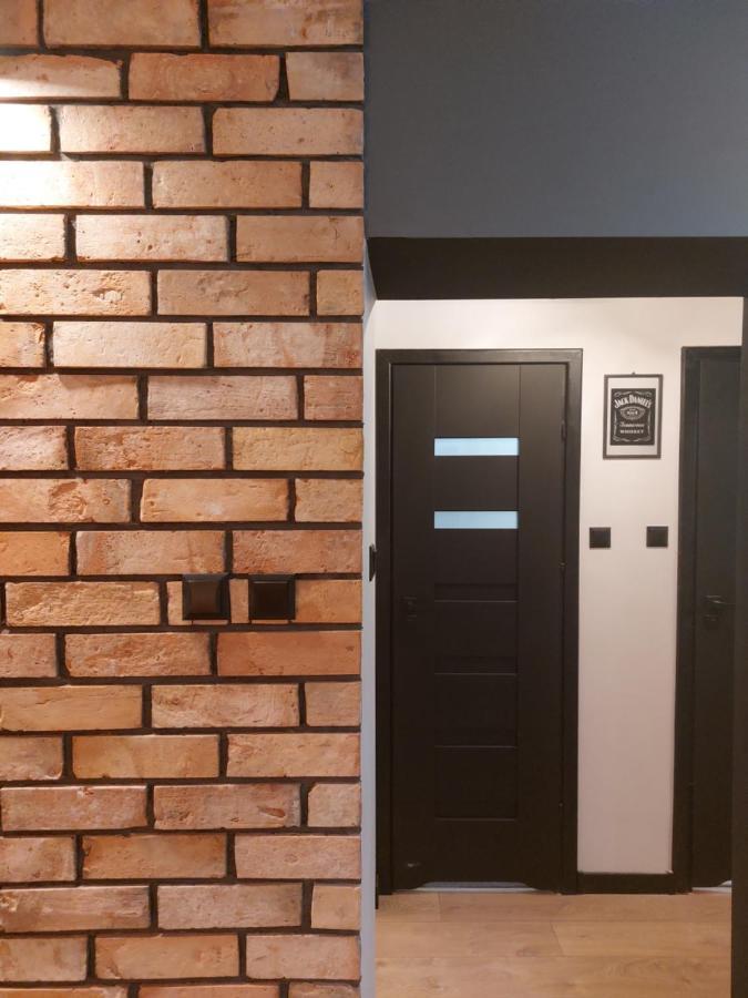 Friends House Apartment กอร์ซุฟเวียลคอปอลสกี ภายนอก รูปภาพ