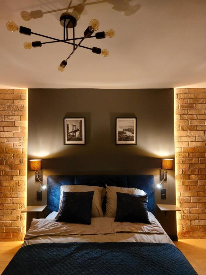 Friends House Apartment กอร์ซุฟเวียลคอปอลสกี ภายนอก รูปภาพ