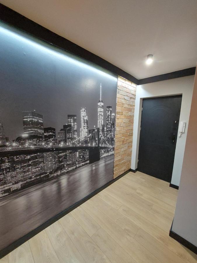 Friends House Apartment กอร์ซุฟเวียลคอปอลสกี ภายนอก รูปภาพ
