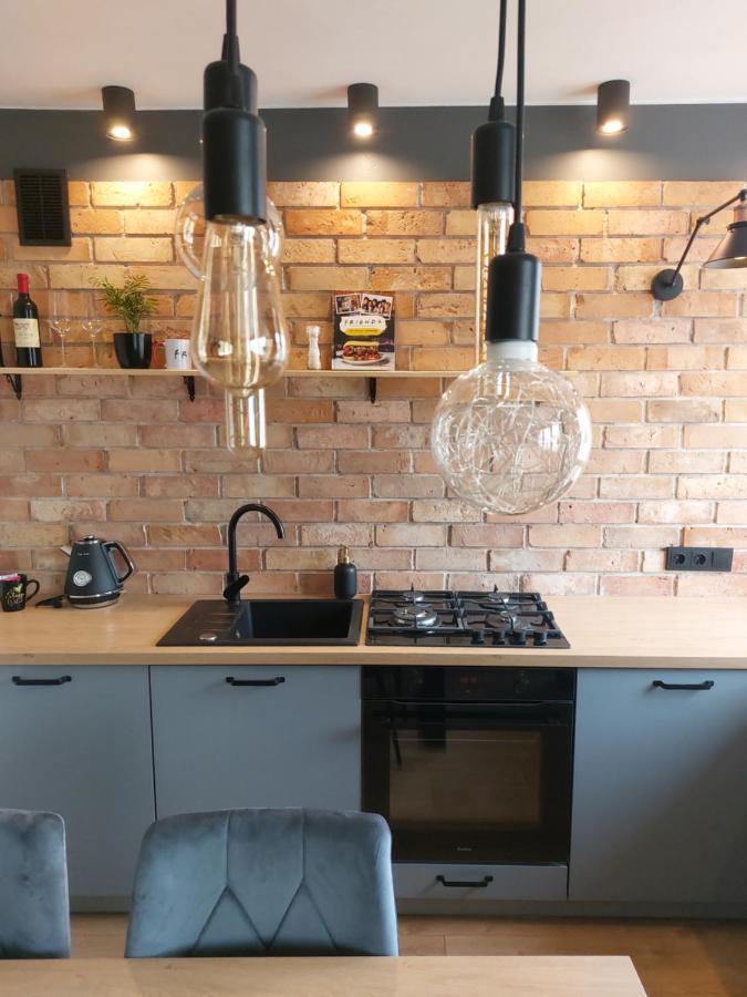 Friends House Apartment กอร์ซุฟเวียลคอปอลสกี ภายนอก รูปภาพ